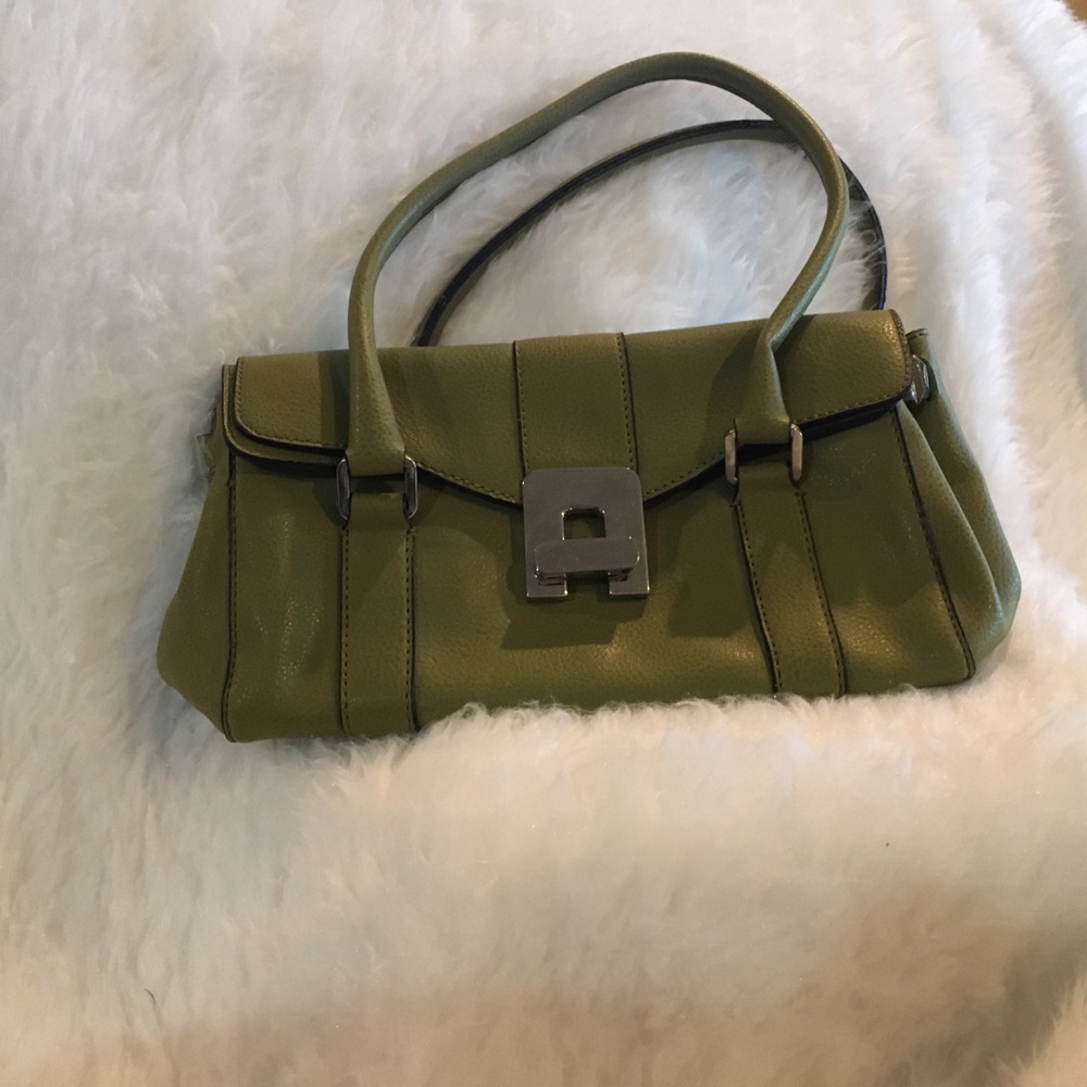 🌴 4 for $20 Cute green purse